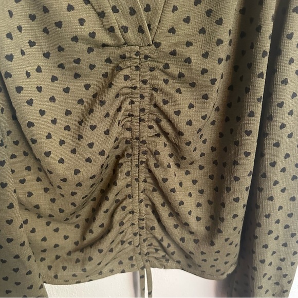 Adrianna Papell Olive Blouse with Black Dots - Picture 5 of 7